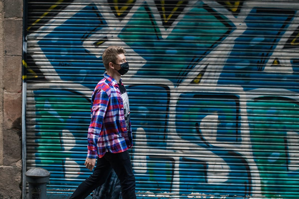 A tangled maze symbolizing the confusion and challenges of late ADHD diagnosis.